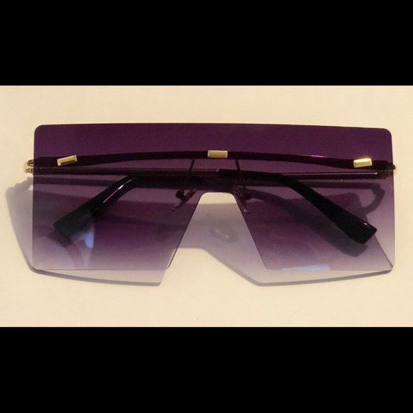 Sunglasses - Picture 4 of 8